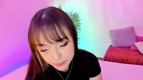 Mimi online show from November 21, 7:01 pm