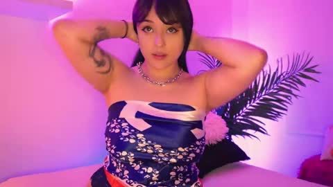 Mimi online show from April 9, 10:37 pm