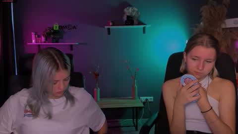 Snapshot of gloria_bubble chatting on October 8, 5:49 am your dream online show from October 8, 5:49 am