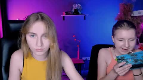 Snapshot of gloria_bubble chatting on October 9, 12:58 pm your dream online show from October 9, 12:58 pm