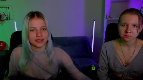 Snapshot of gloria_bubble chatting on October 19, 8:48 am your dream online show from October 19, 8:48 am