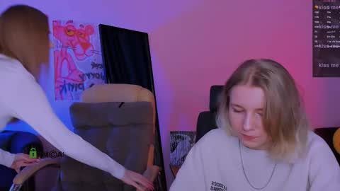 Snapshot of gloria_bubble chatting on November 7, 8:09 pm your dream online show from November 7, 8:09 pm