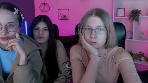 Snapshot of gloria_bubble chatting on February 5, 8:24 pm your dream online show from February 5, 8:24 pm