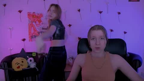 Snapshot of gloria_bubble chatting on February 13, 8:38 pm your dream online show from February 13, 8:38 pm