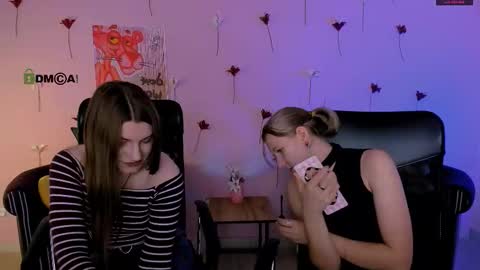 Snapshot of gloria_bubble chatting on February 14, 9:00 pm your dream online show from February 14, 9:00 pm