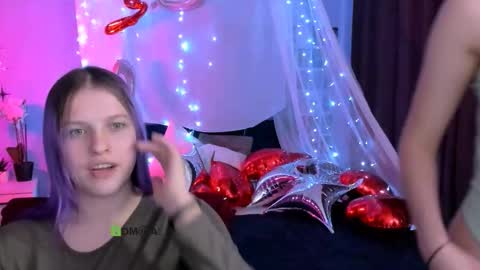 Snapshot of gloria_bubble chatting on February 25, 9:24 pm your dream online show from February 25, 9:24 pm