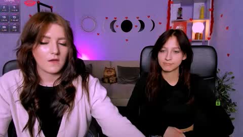 gloria_flower_ online show from February 19, 9:00 pm