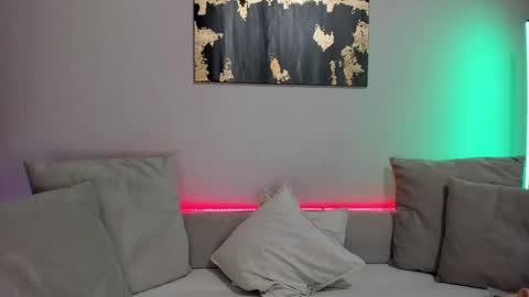 Snapshot of gloria_flur chatting on February 19, 10:45 am Gloria online show from February 19, 10:45 am