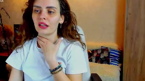 Gloria Wood online show from December 5, 4:58 pm