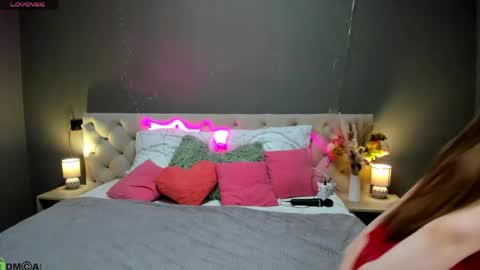 gloriaa_scott online show from April 5, 1:03 am