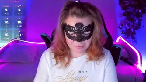 gloriagrays online show from September 25, 7:06 pm