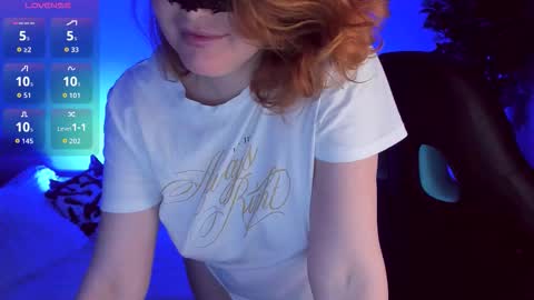 gloriagrays online show from September 30, 7:30 pm