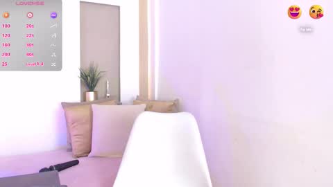 Snapshot of glory_girl chatting on February 6, 10:24 pm glory_girl online show from February 6, 10:24 pm