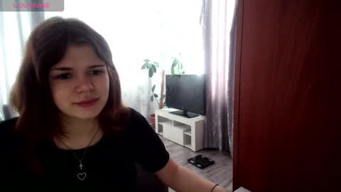  Roxy  online show from March 25, 10:21 am