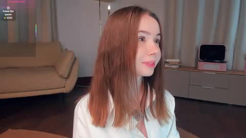 Ann Eliz and Gigi online show from May 30, 9:23 pm