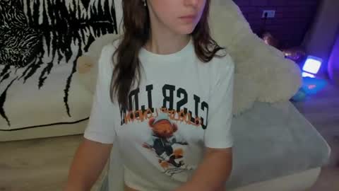 Mia online show from June 29, 4:29 pm