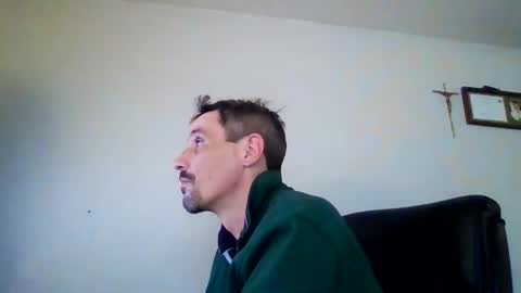 Snapshot of gmang4242 chatting on March 28, 10:20 pm gmang4242 online show from March 28, 10:20 pm