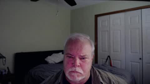 Snapshot of gmctruckguy chatting on May 22, 8:03 pm gmctruckguy online show from May 22, 8:03 pm