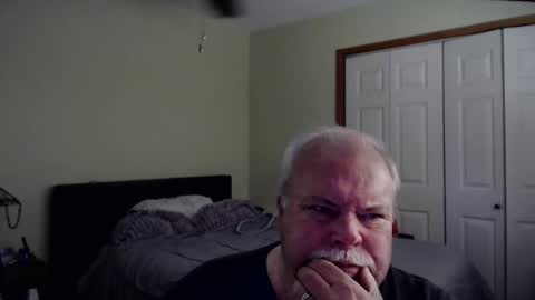 Snapshot of gmctruckguy chatting on June 6, 8:13 pm gmctruckguy online show from June 6, 8:13 pm