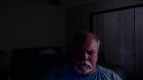 Snapshot of gmctruckguy chatting on June 9, 3:01 pm gmctruckguy online show from June 9, 3:01 pm