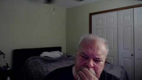 Snapshot of gmctruckguy chatting on June 20, 4:21 pm gmctruckguy online show from June 20, 4:21 pm