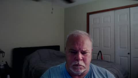 Snapshot of gmctruckguy chatting on July 6, 5:59 pm gmctruckguy online show from July 6, 5:59 pm