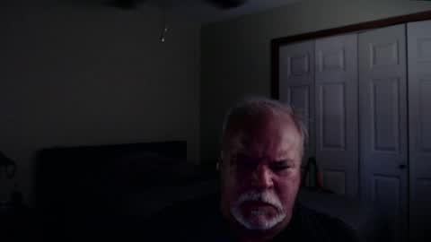 Snapshot of gmctruckguy chatting on July 14, 9:42 pm gmctruckguy online show from July 14, 9:42 pm