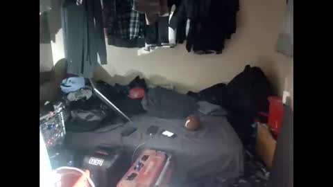 gnasty83 online show from January 11, 3:33 am