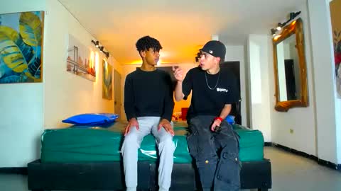 THOMAS AND DAMIAND online show from June 5, 12:33 pm