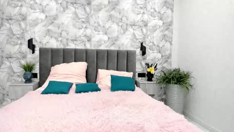 Lina online show from November 15, 8:33 am