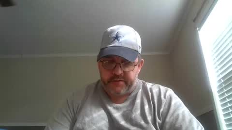 IDKIDCIDGAF online show from November 11, 7:25 pm