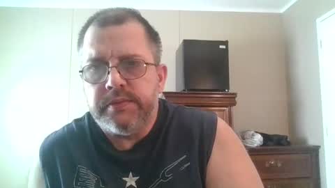 IDKIDCIDGAF online show from March 12, 4:35 pm