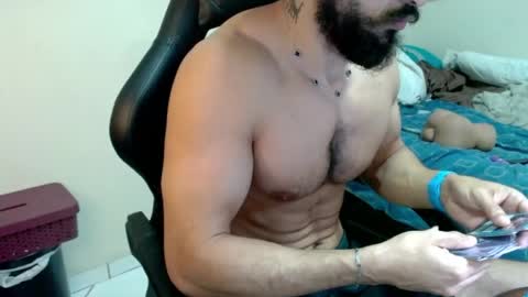 god hunkules online show from April 10, 4:12 pm