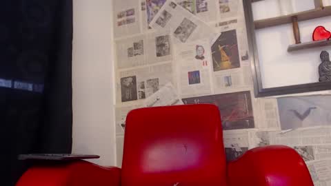 Snapshot of god_of_olympus1 chatting on November 19, 12:05 pm steven online show from November 19, 12:05 pm