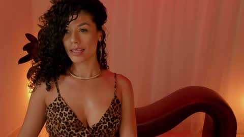 Snapshot of goddes_helena chatting on January 14, 11:37 pm Elena online show from January 14, 11:37 pm