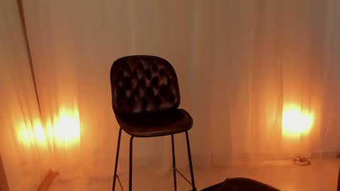 Snapshot of goddes_helena chatting on February 7, 1:04 am Elena online show from February 7, 1:04 am