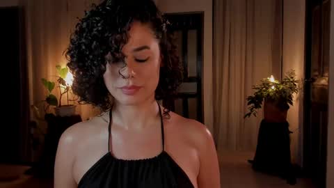 Snapshot of goddes_helena chatting on May 29, 12:30 am Elena online show from May 29, 12:30 am