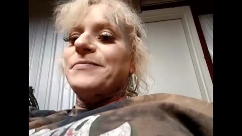 Snapshot of goddess0505 chatting on September 14, 8:02 am goddess0505 online show from September 14, 8:02 am