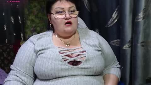 Snapshot of goddess57 chatting on November 1, 11:12 am Goddess online show from November 1, 11:12 am