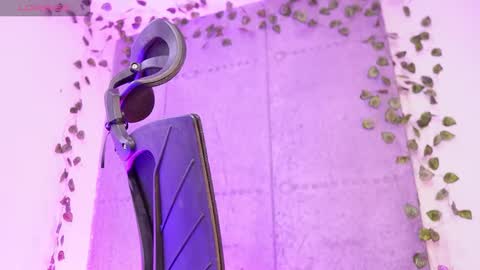 goddess_allison online show from December 16, 10:26 pm