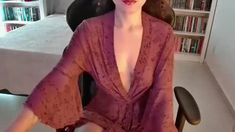 Snapshot of goddess_artemis_ chatting on October 9, 10:19 pm Fauna online show from October 9, 10:19 pm