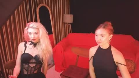   330 UTC2 girls   online show from June 6, 3:00 am