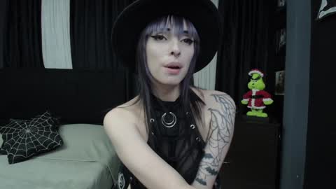Snapshot of goddess_mortem chatting on December 6, 6:48 am Mortem model independientfollow me on my telegram channel online show from December 6, 6:48 am