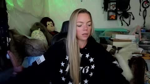 Patricia Mars           Goddess of Mars twitter thegoddessmindy online show from October 22, 2:28 pm