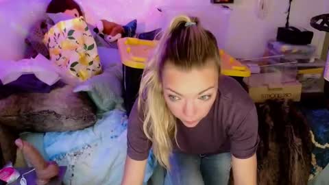 Patricia Mars           Goddess of Mars twitter thegoddessmindy online show from October 28, 2:31 pm