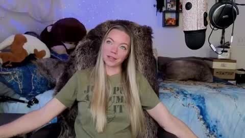 Patricia Mars           Goddess of Mars twitter thegoddessmindy online show from November 18, 4:22 pm