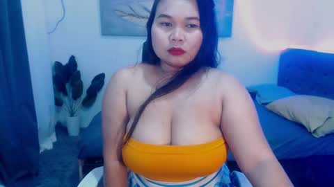 Snapshot of goddess_ruby chatting on January 23, 8:15 am ruby online show from January 23, 8:15 am