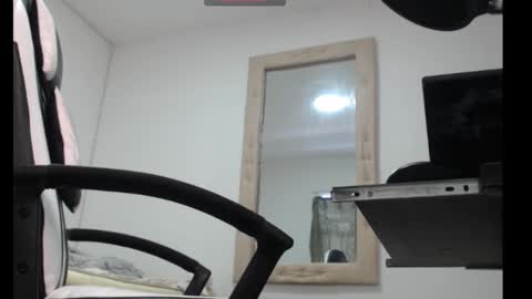 goddess_valen online show from November 1, 3:58 pm