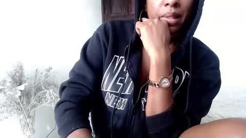 Snapshot of goddess_xandra_xquisite chatting on January 5, 3:34 pm Xandra The Goddess online show from January 5, 3:34 pm