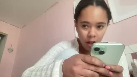 Snapshot of goddesselxo chatting on April 6, 8:26 am Goddess L online show from April 6, 8:26 am